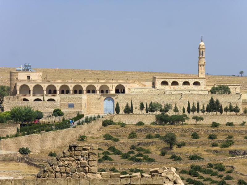 Kasr-I Nehroz Hotel Midyat Bagian luar foto